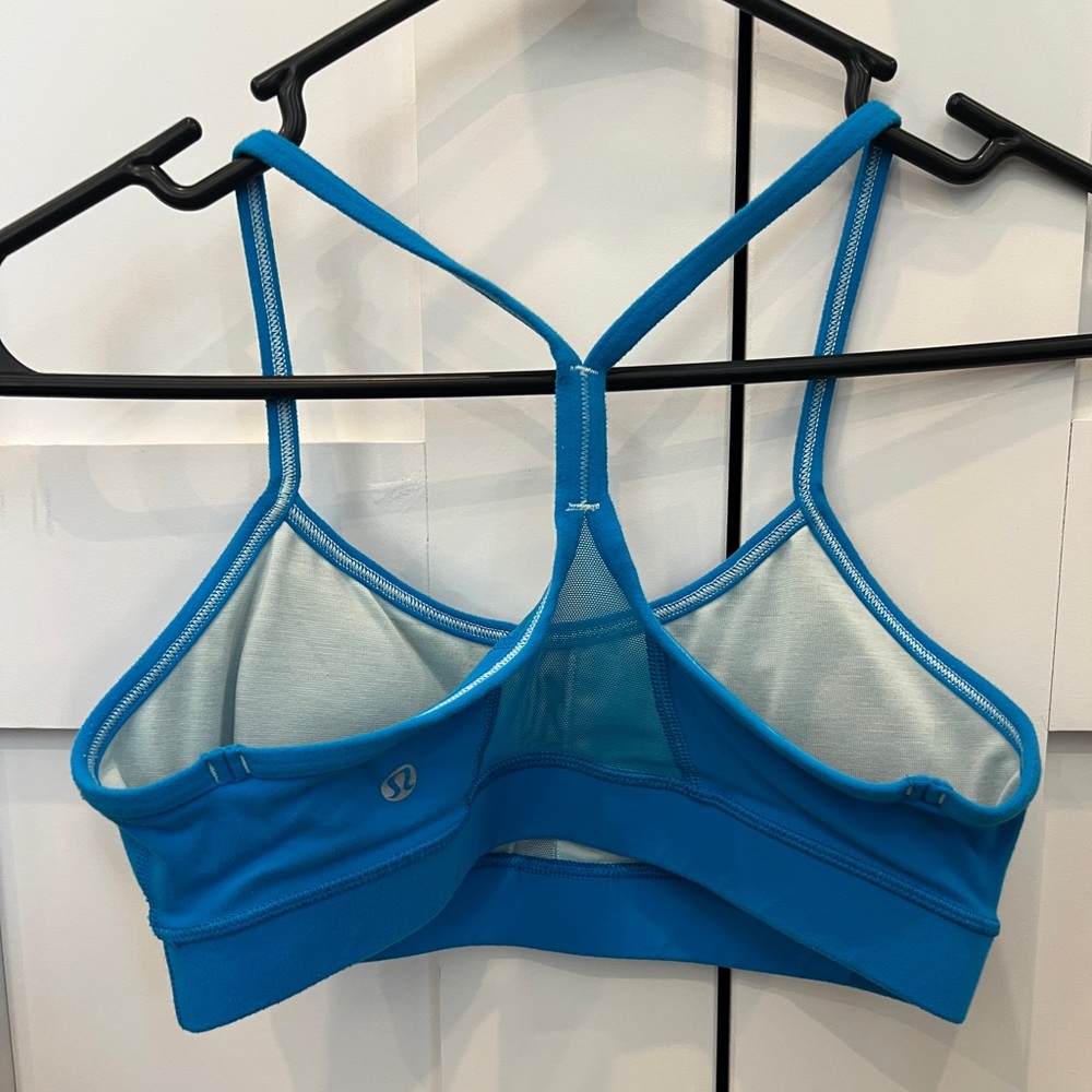 Flow Y Bra - Picture 2 of 4